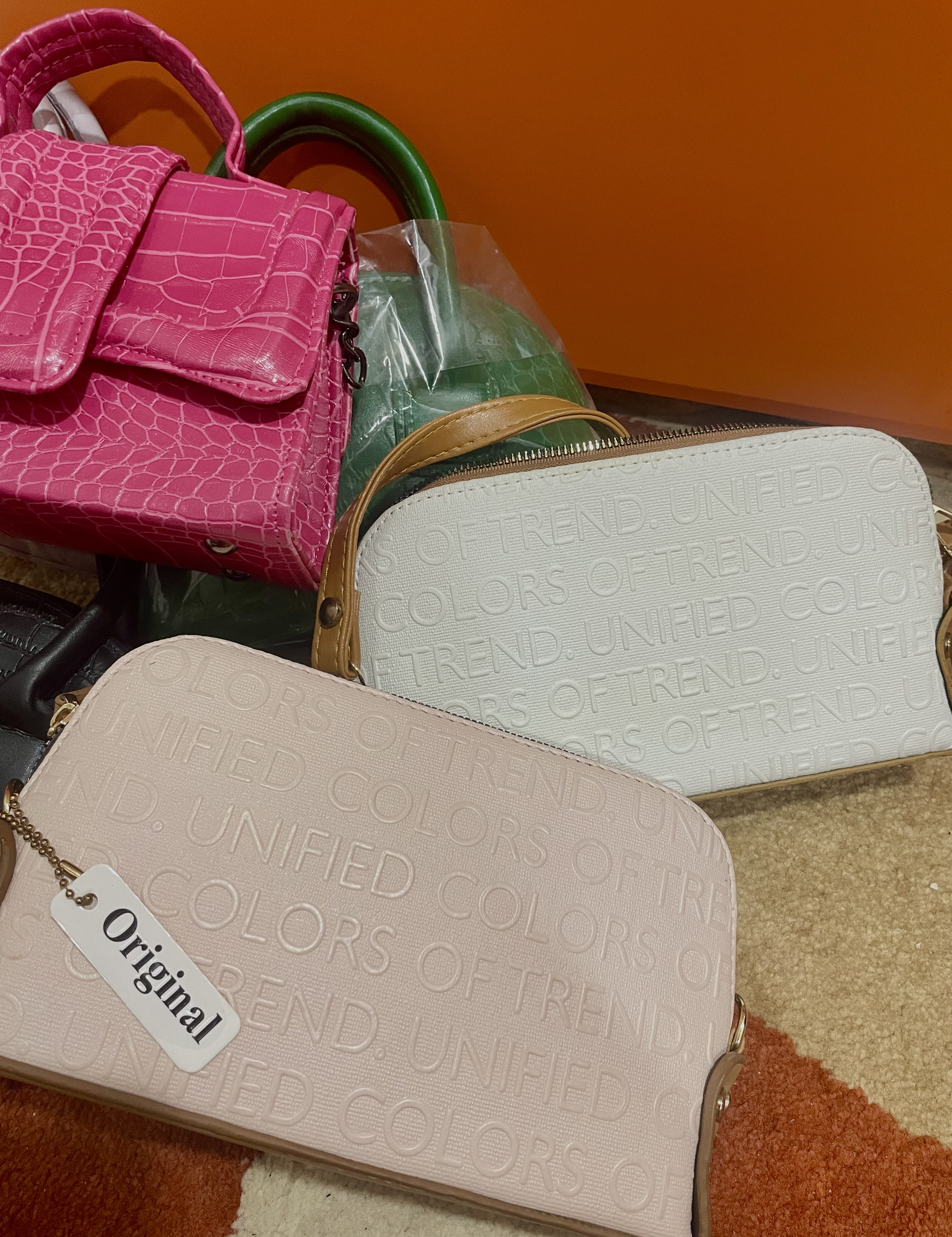 کیف وارداتی MON